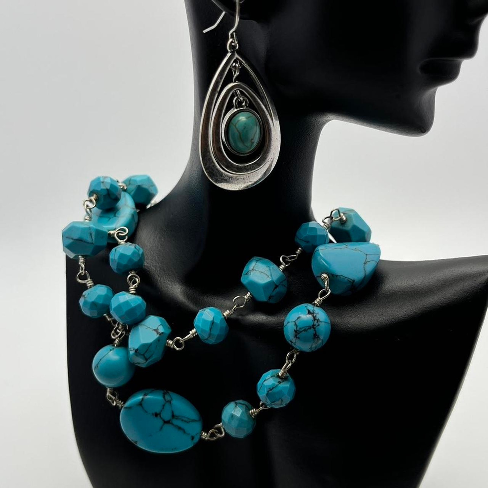 Turquoise Silver Choker 20$